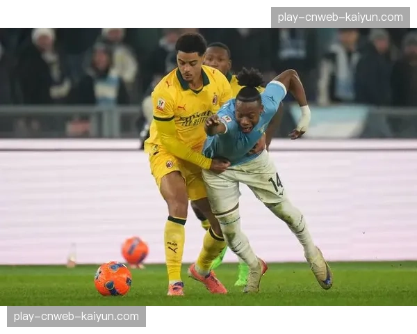 拉齐奥边锋扎卡尼谈新角色:在4-3-3体系中出任逆足边锋需要适应 拉齐奥边锋扎卡尼谈新角色:在4-3-3体系中出任逆足边锋需要适应